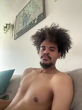 Snapshot of Mrmakeherwet_Tez chatting on February 27, 2026, 4:51 pm Mrmakeherwet Tez online show from February 27, 2026, 4:51 pm