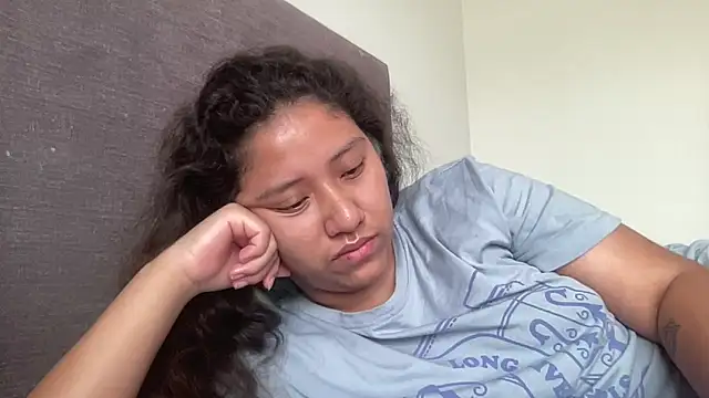 Kmiii21 online show from February 17, 2026, 3:20 pm