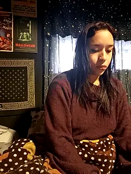 Isis Bathory online show from November 27, 2025, 12:27 pm