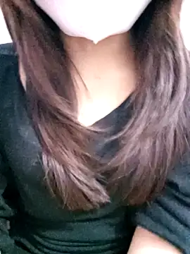 Snapshot of Meo_25 chatting on November 17, 2025, 3:27 pm Meo 25 online show from November 17, 2025, 3:27 pm