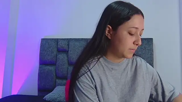 kittymonroe1 online show from December 18, 2025, 5:06 pm