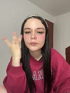 Selena Roa online show from February 2, 2026, 6:07 pm