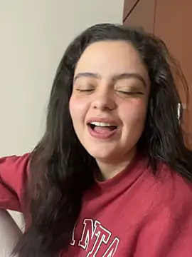 Selena Roa online show from March 10, 2026, 2:32 pm