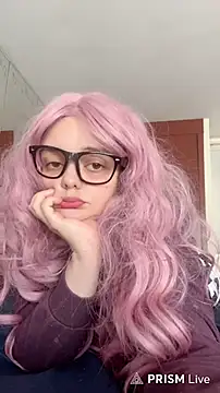 Snapshot of Selena_Roa chatting on July 31, 2026, 4:37 pm Selena Roa online show from July 31, 2026, 4:37 pm