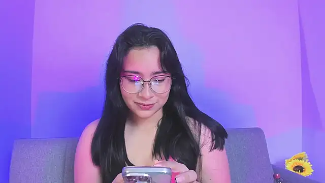 miah storm online show from December 14, 2025, 2:18 am