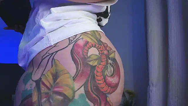 miah storm online show from February 4, 2026, 3:12 am