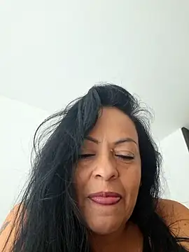 viviana-sexi online show from July 24, 2026, 1:40 pm