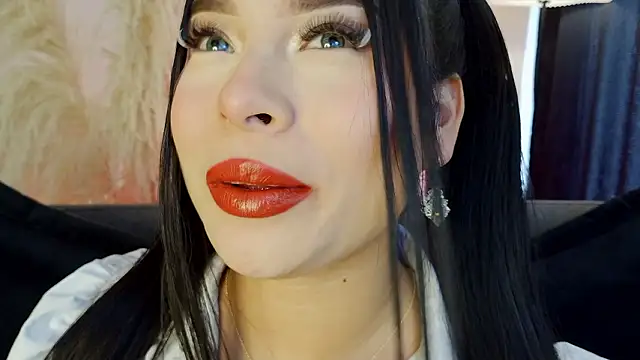 mia roux1 online show from January 16, 2026, 7:07 pm