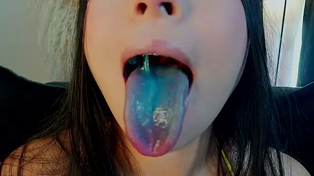 mia roux1 online show from January 14, 2026, 9:07 pm