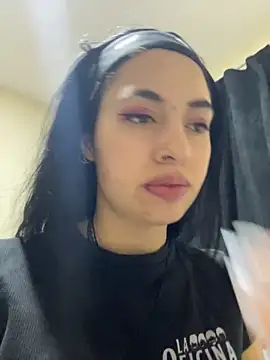 Snapshot of Chuchii05 chatting on November 26, 2025, 5:29 am Chuchii05 online show from November 26, 2025, 5:29 am