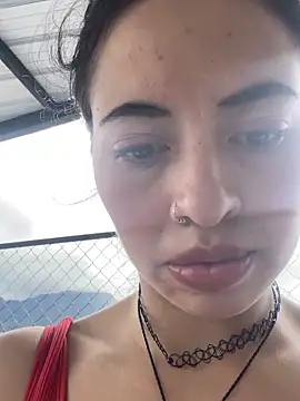 Snapshot of Chuchii05 chatting on February 16, 2026, 3:32 pm Chuchii05 online show from February 16, 2026, 3:32 pm