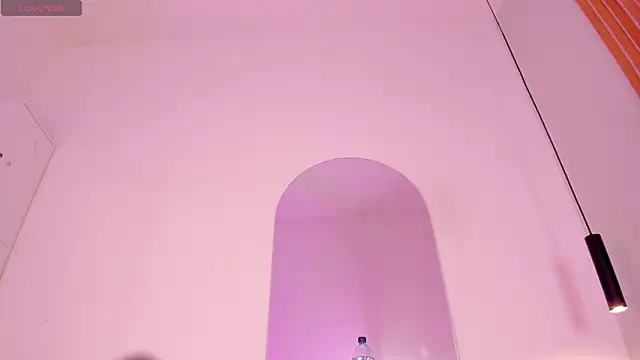 Miss ambrer  online show from March 26, 2026, 5:06 am