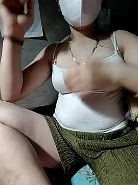 love-xx online show from February 18, 2026, 2:02 pm