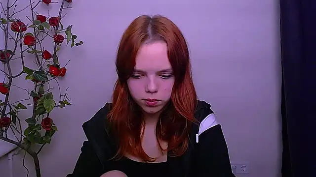 Snapshot of bunny_bloom chatting on November 11, 2025, 6:58 pm bunny bloom online show from November 11, 2025, 6:58 pm