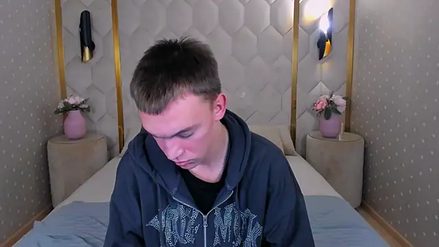 Derek Banville online show from November 18, 2025, 1:03 pm