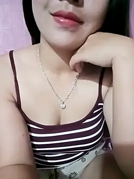 -Lanaa- online show from April 3, 2026, 8:59 pm