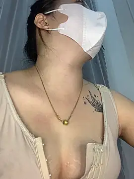 Snapshot of helo-kitty chatting on January 17, 2026, 2:20 pm helo-kitty online show from January 17, 2026, 2:20 pm