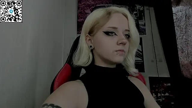 Holy Mistress S online show from July 28, 2026, 9:06 am
