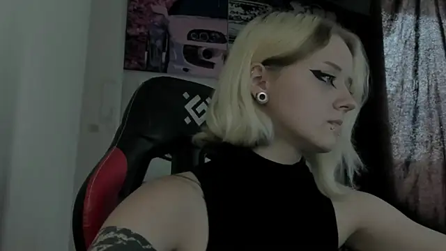 Holy Mistress S online show from July 6, 2026, 7:26 am