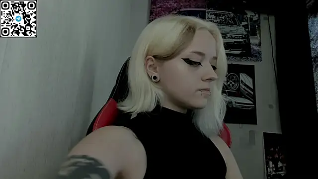 Holy Mistress S online show from July 24, 2026, 8:10 am