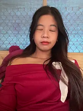 ninixinh online show from October 22, 2025, 5:07 am