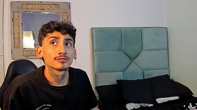 Mr Strike online show from November 7, 2025, 2:49 am