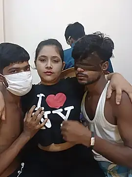 CoupleShow 432 online show from July 6, 2026, 2:13 pm