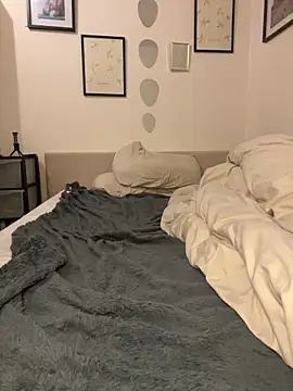 blackbody09 online show from January 15, 2026, 4:54 pm