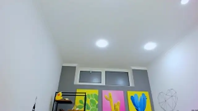 Snapshot of NoraSimons chatting on February 27, 2026, 5:40 am NoraSimons online show from February 27, 2026, 5:40 am