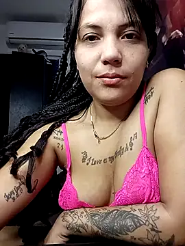 tattyHot95 online show from February 10, 2026, 1:32 pm