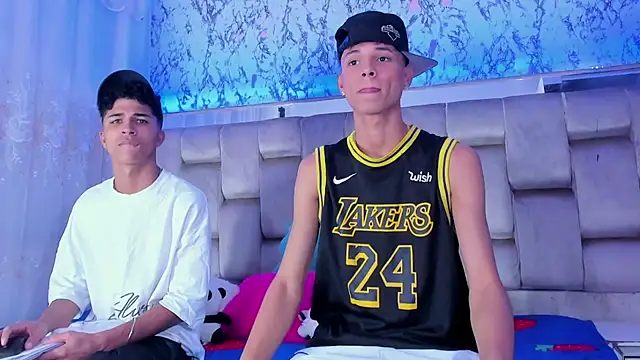 boyswantingplay online show from November 8, 2025, 10:13 pm