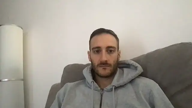 LukaShyGuy online show from February 5, 2026, 2:35 pm