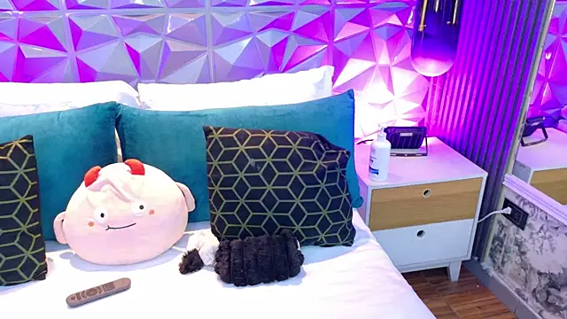 AdelineJhones online show from June 10, 2026, 4:19 pm