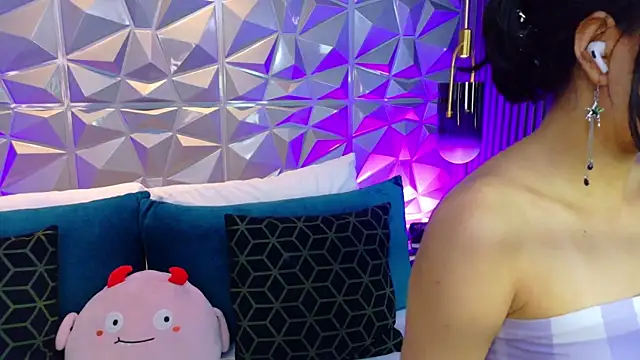 AdelineJhones online show from June 26, 2026, 2:56 pm