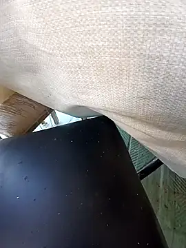 Snapshot of lucilaflor chatting on March 29, 2026, 9:16 pm lucilaflor online show from March 29, 2026, 9:16 pm