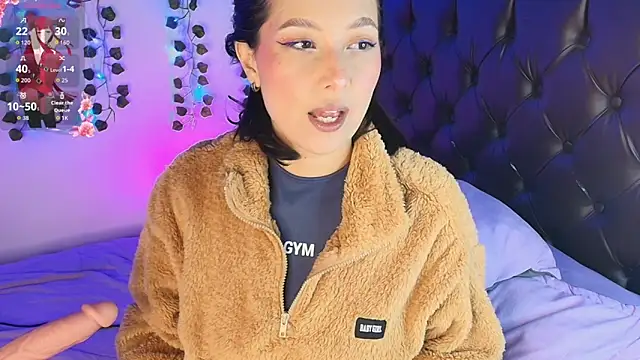 Eris Velvet online show from December 1, 2025, 5:08 am