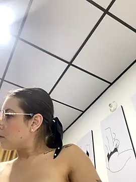 Snapshot of amatistadavila chatting on October 26, 2025, 12:33 am amatistadavila online show from October 26, 2025, 12:33 am
