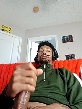 Snapshot of BigPrettyDick777 chatting on January 7, 2026, 3:50 pm BigPrettyDick777 online show from January 7, 2026, 3:50 pm