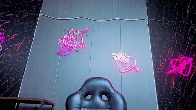 yumii sweet online show from November 10, 2025, 5:51 pm