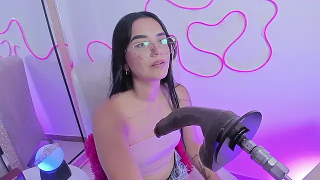 laana foxx online show from February 23, 2026, 1:51 am