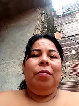 Snapshot of mother2-divorced chatting on April 6, 2026, 1:56 pm mother2-divorced online show from April 6, 2026, 1:56 pm