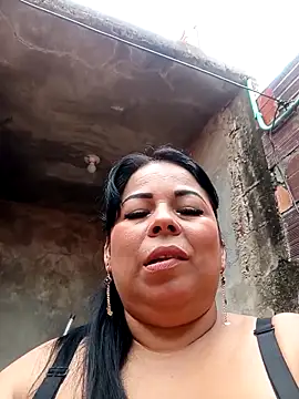 Snapshot of mother2-divorced chatting on March 4, 2026, 1:08 pm mother2-divorced online show from March 4, 2026, 1:08 pm