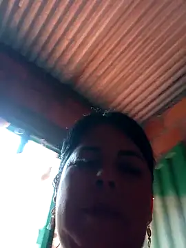 Snapshot of mother2-divorced chatting on April 11, 2026, 2:10 pm mother2-divorced online show from April 11, 2026, 2:10 pm