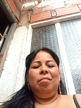 Snapshot of mother2-divorced chatting on February 14, 2026, 1:33 pm mother2-divorced online show from February 14, 2026, 1:33 pm