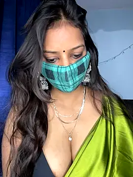 Cute Marina online show from November 24, 2025, 7:08 am