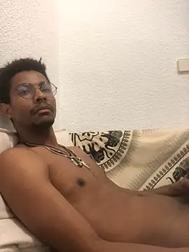 Albert Madrid online show from November 29, 2025, 8:36 am