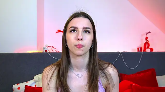 AliceAtkins online show from April 19, 2026, 6:36 am