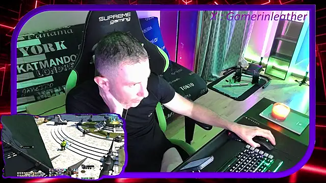 Gamerinleather online show from November 1, 2025, 9:19 pm