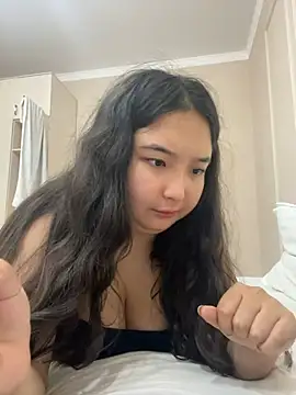 miomyao online show from May 7, 2026, 5:49 pm