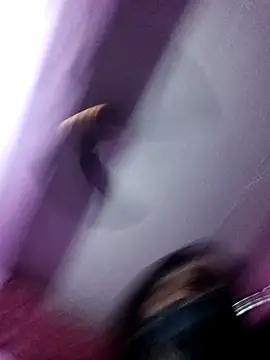 Cute Riya 1 online show from April 18, 2026, 6:32 pm